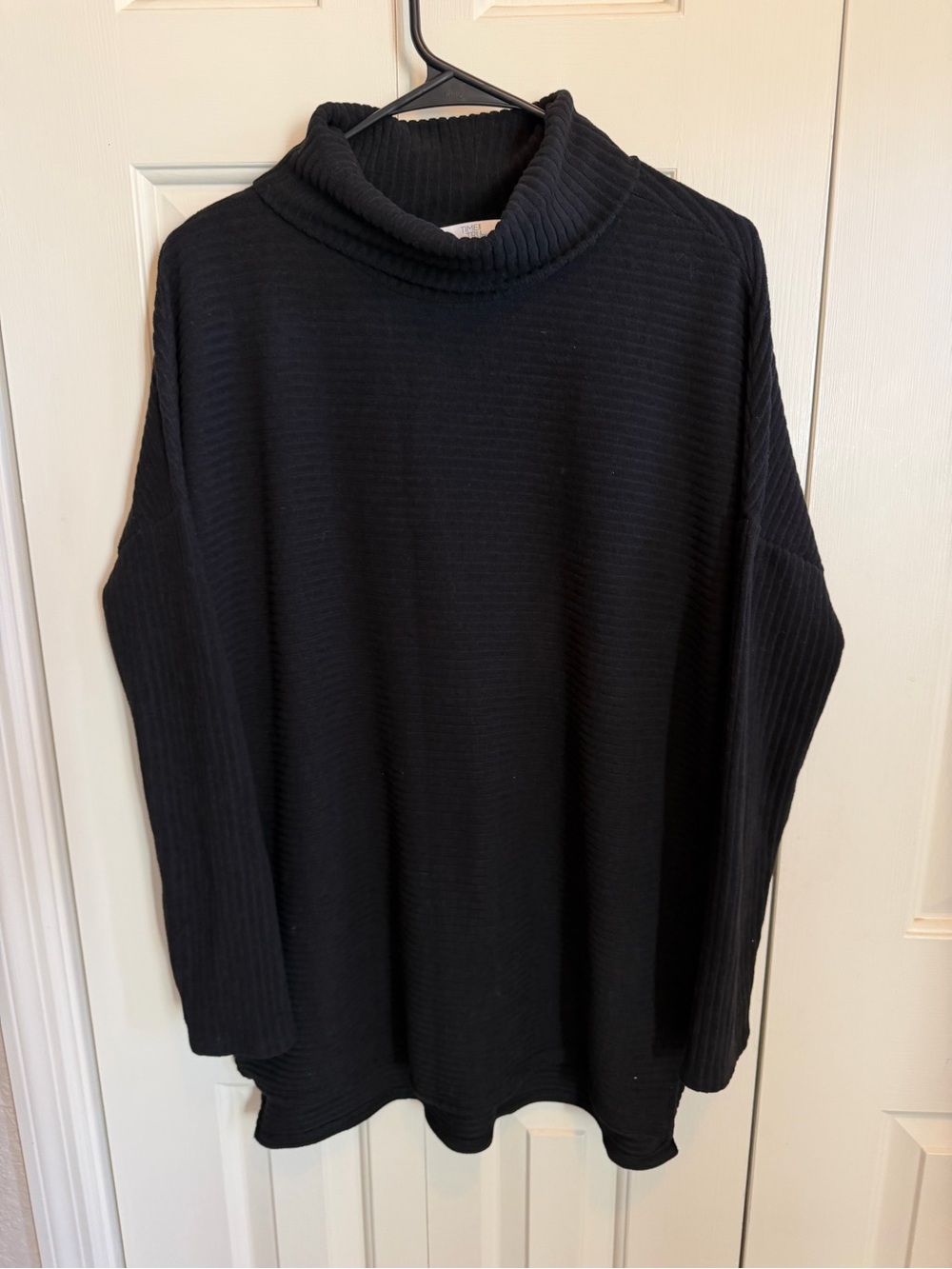 Black Ribbed Turtleneck Sweater - oversized Medium